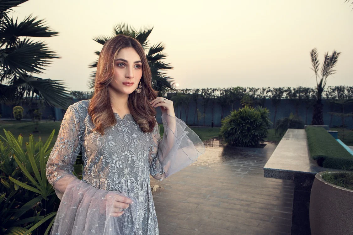 Elegant Glam - Image 4