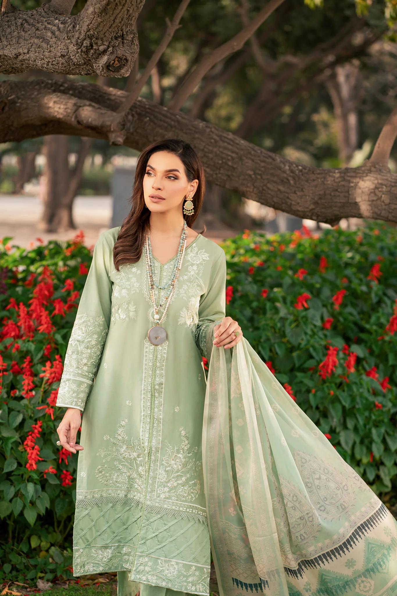 Mint Voyage - Image 3